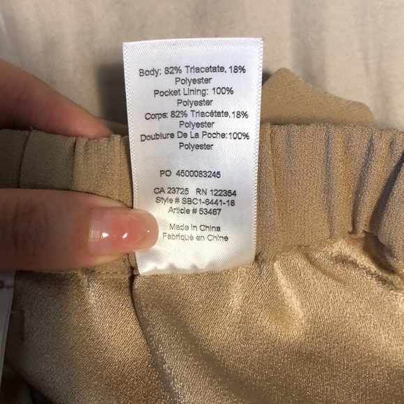 Aritzia Babaton Pull-on Pants size medium - Picture 7 of 8